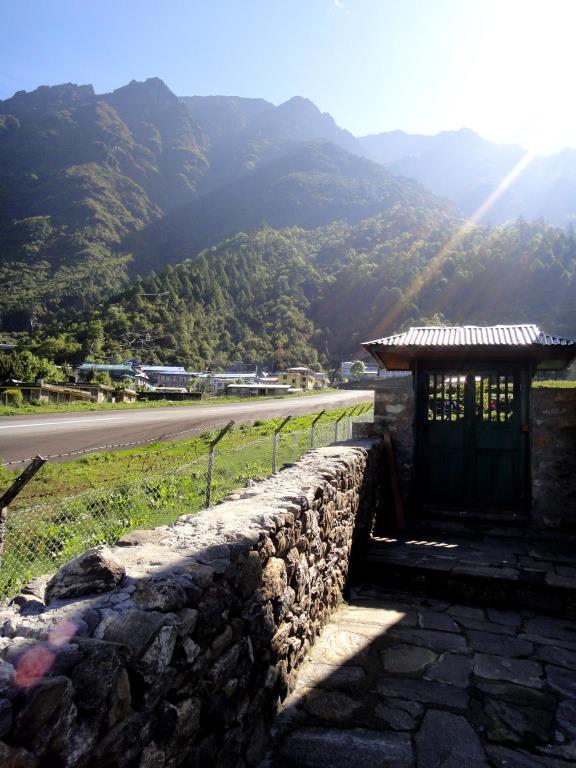 Lukla Airport Resort Lukla Exterior photo