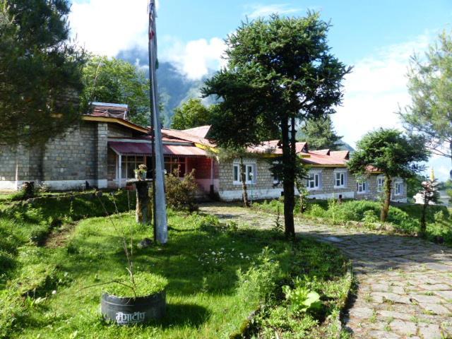 Lukla Airport Resort Lukla Exterior photo