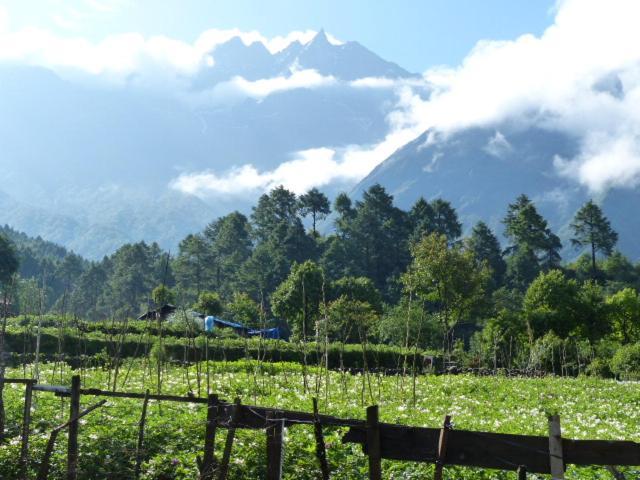 Lukla Airport Resort Lukla Exterior photo